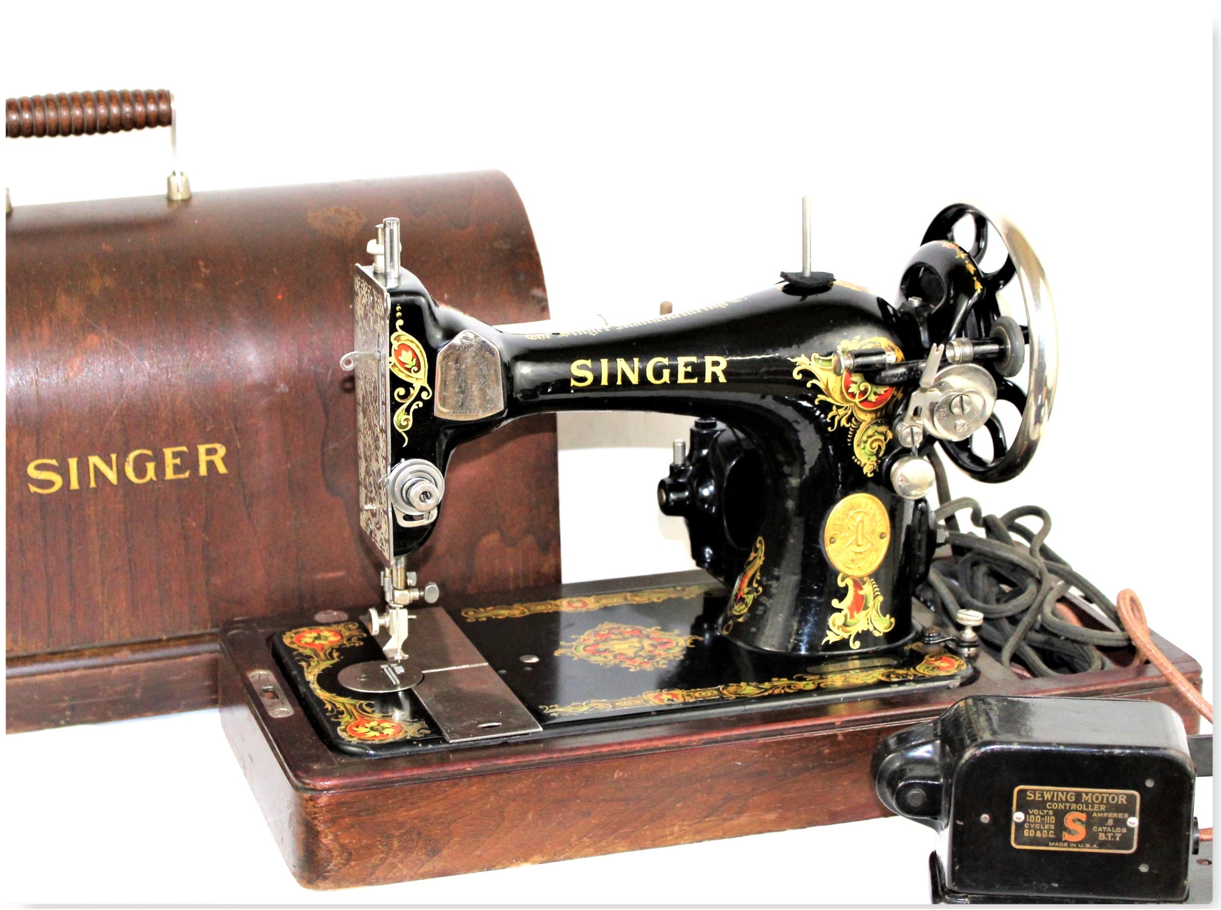 first-ever Signer sewing machine